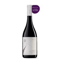 Collezione del Fondatore I.G.P.  Blend di uve prodotte esclusivamente dai vigneti di Enzo, nella Tenuta Il Vignale.